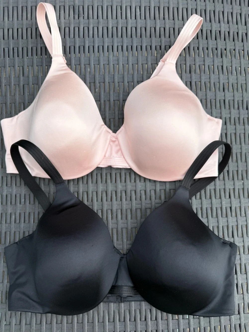 Two Bali Smoothing Underwire Nylon Stretch Pink Black Bra Set 2pc Sz 38C - Picture 2 of 10